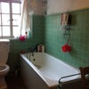 Photo 4: bathroom