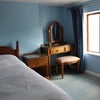 Photo 4: Bedroom