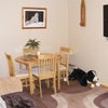 Photo 4: livingroom