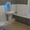 Photo 4: bathroom/shower