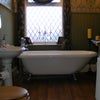 Photo 4: bathroom
