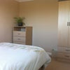 Photo 4: Double bedroom