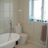 Photo 4: upstairs bathroom