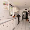 Photo 6: Kitchen