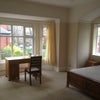 Photo 4: bedroom