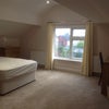 Photo 9: bedroom