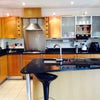Photo 5: kitchen