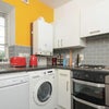 Photo 4: kitchen