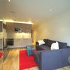 Photo 2: studio
