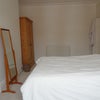 Photo 5: bedroom