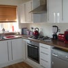 Photo 4: Kitchen