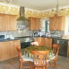 Photo 3: Kitchen