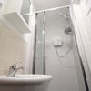Photo 5: Ensuite