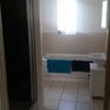 Photo 5: en-suite 