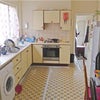 Photo 2: kitchen