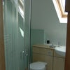 Photo 3: en suite