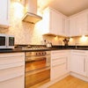 Photo 6: Fully-equipped Kitchen