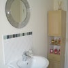 Photo 4: Shared bathroom 
