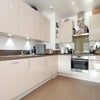 Photo 3: Kitchen
