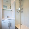 Photo 6: en-suite