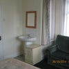 Photo 2: Washbasin View