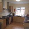 Photo 3: Clean and well equiped kitchen