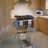 Photo 4: kitchen