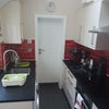Photo 3: kitchen