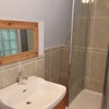 Photo 4: En-suite