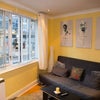 Photo 4: Livingroom