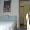 Photo 6: room 3 (single, with 4' small double bed)