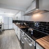 Photo 4: Kitchen