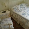 Photo 4: Bedroom