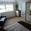 Photo 4: En-suite room 