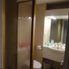 Photo 5: bathroom