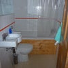 Photo 5: bathroom