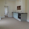 Photo 2: kitchen