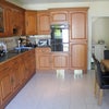 Photo 2: Kitchen