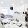 Photo 2: Kitchen