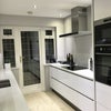Photo 2: Kitchen