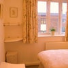 Photo 2: Bright (spot lit) room 5<10 mins to all hospitals with off-street parking from 1 February 2019.