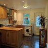 Photo 8: kitchen