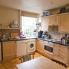 Photo 2: Kitchen
