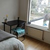 Photo 5: bedroom