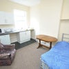 Photo 3: Room 4