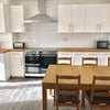 Photo 7: Kitchen (1)