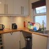 Photo 7: Kitchen