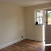 Photo 2: Entrance/lounge
