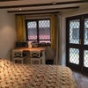 Photo 3: Kettle, toaster, TV and fridge is included in the room