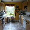 Photo 2: kitchen